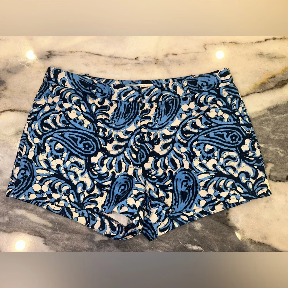 EUC‎ Michael Kors Size 8 Blue and White High Waist Shorts